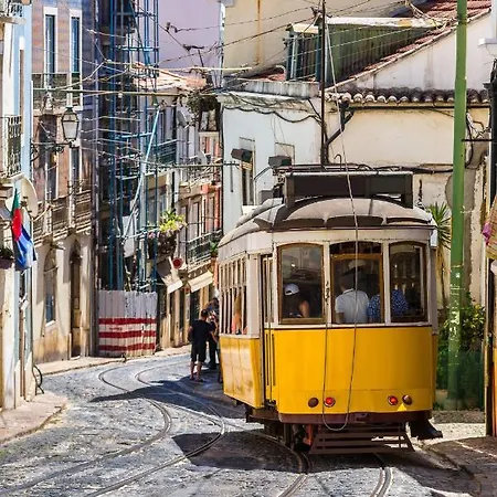 Casinha Lisboeta Ut Bridge Apartamento Alcantara * Лісабон